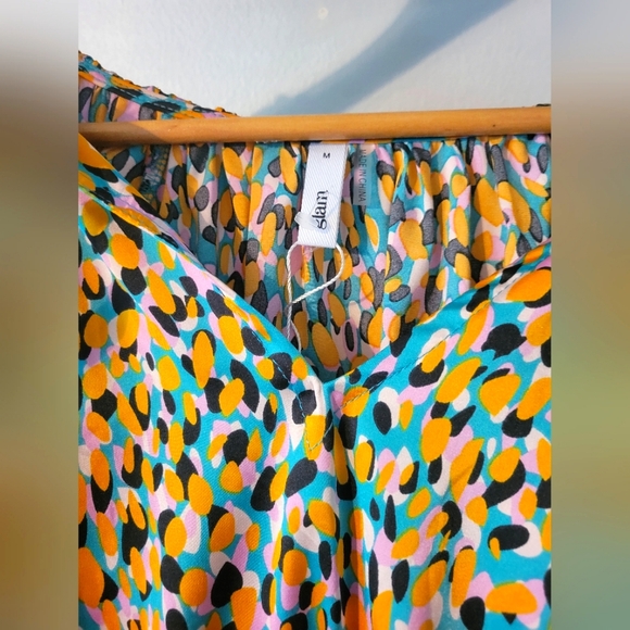 NWOT Cropped Abstract Polka Dot Blouse | Multicolor | Size: Medium - Picture 5 of 7